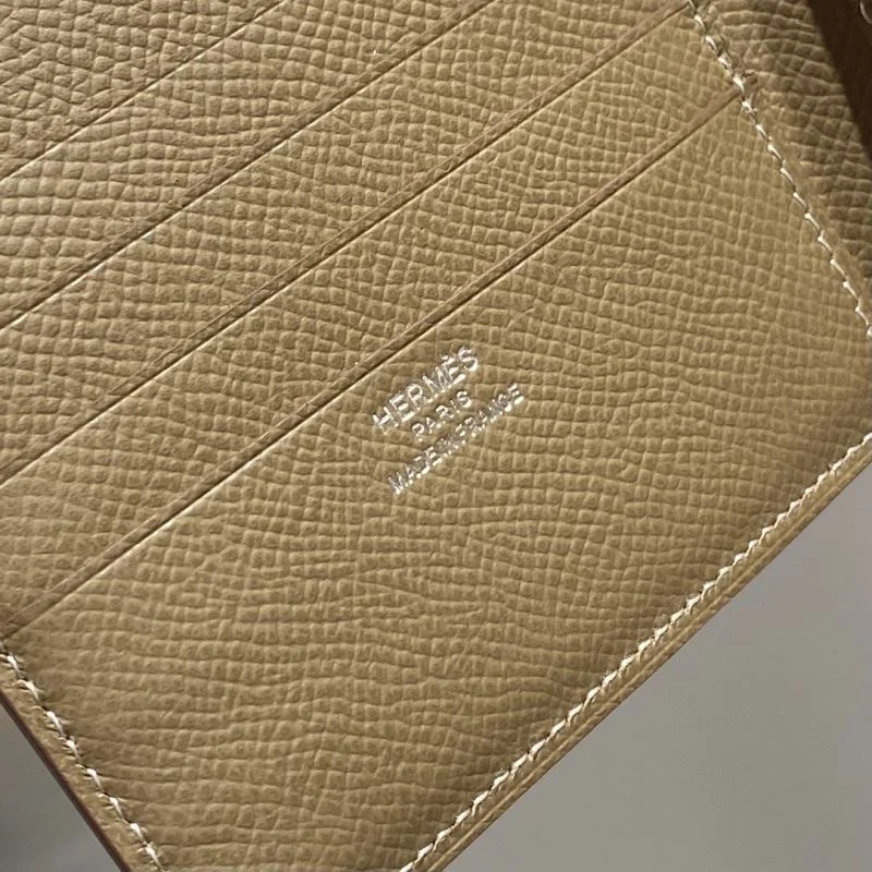 Hermes Wallets Purse Versatile 48544