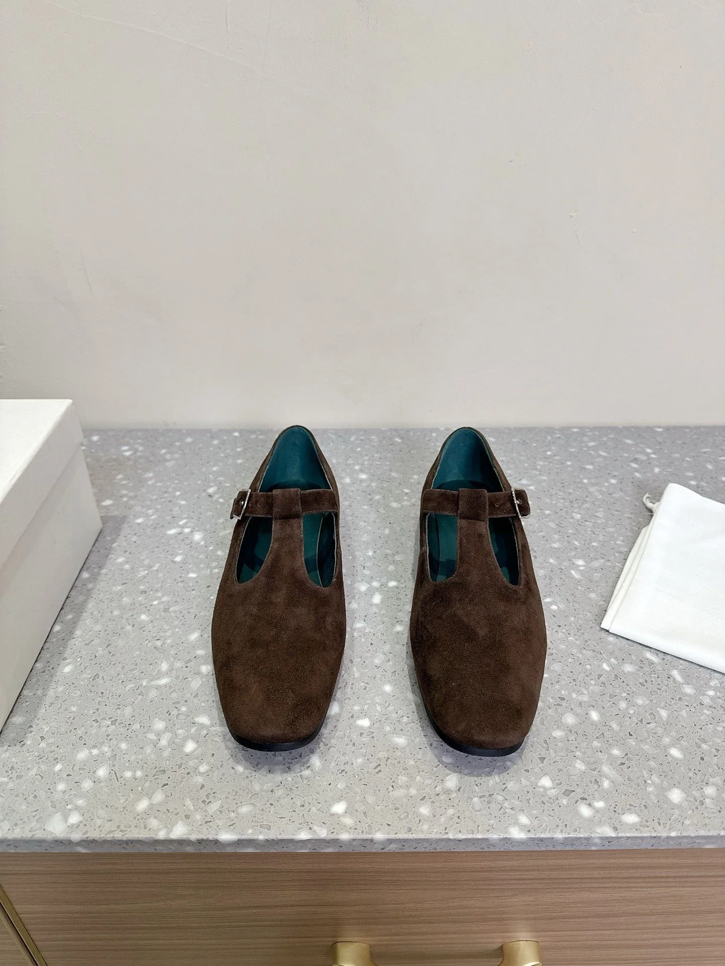 SportInspired Hidemi Shoes 8000
