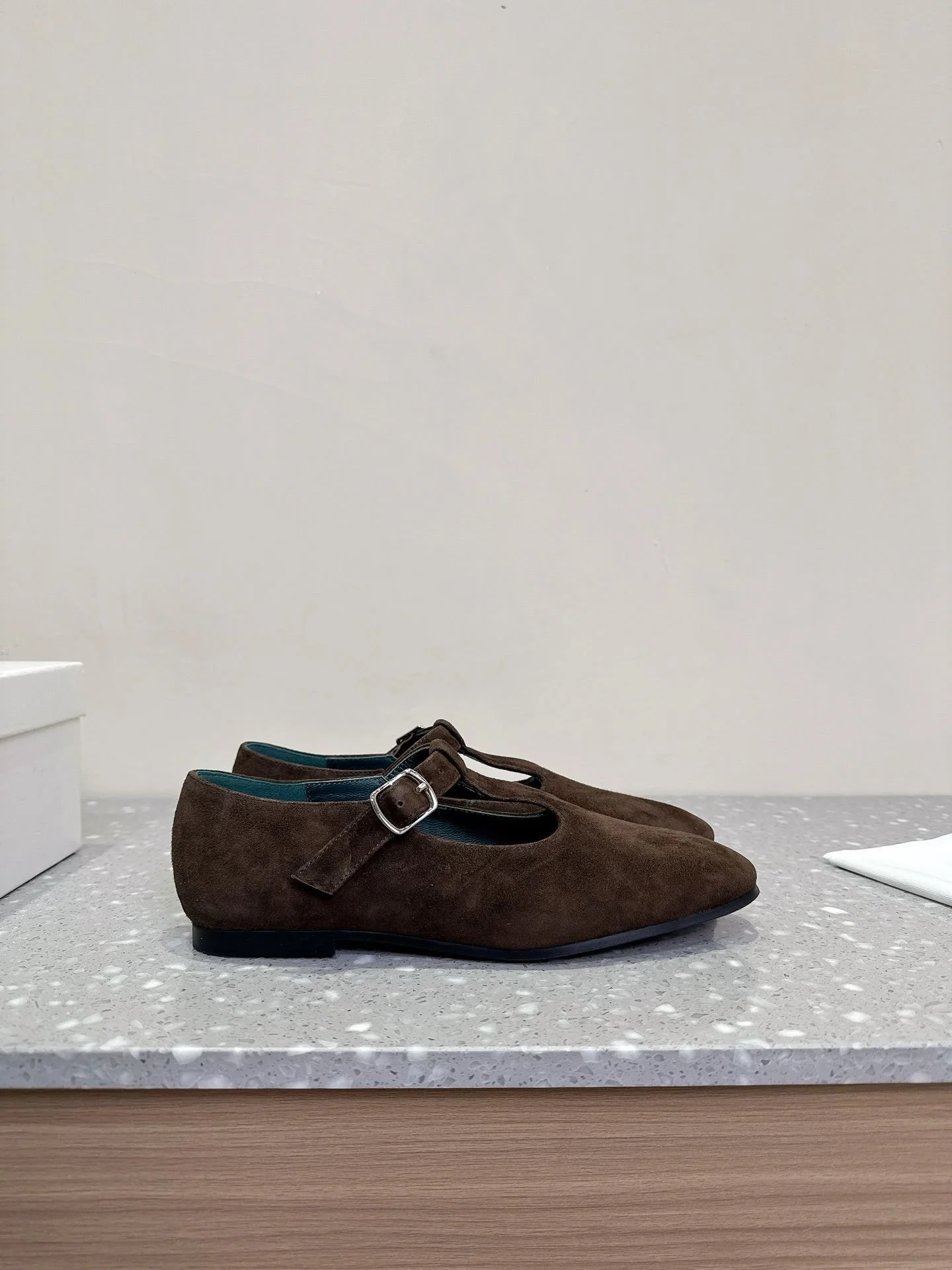 SportInspired Hidemi Shoes 8000