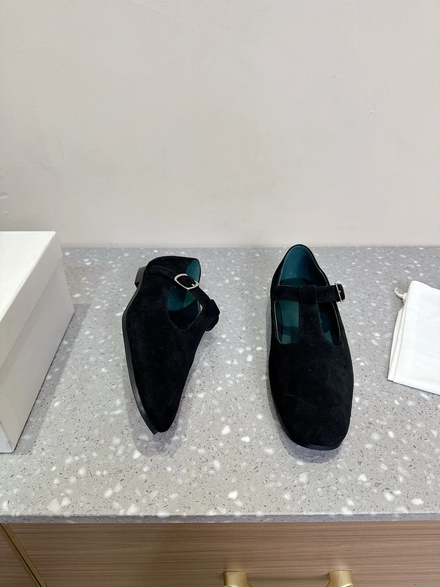 EyeCatching Hidemi Shoes 8021