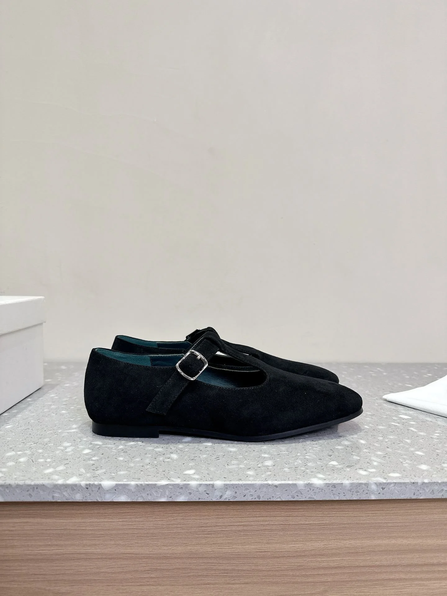 EyeCatching Hidemi Shoes 8021