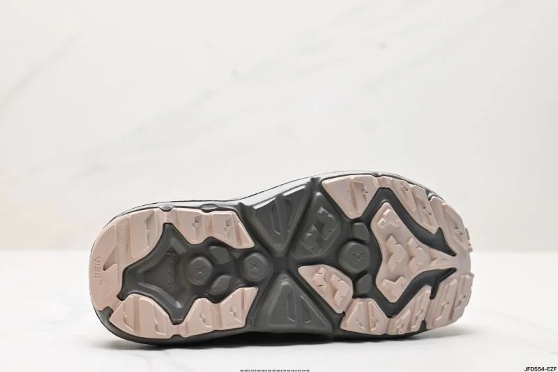 Sustainable Hoka Sandals 3500