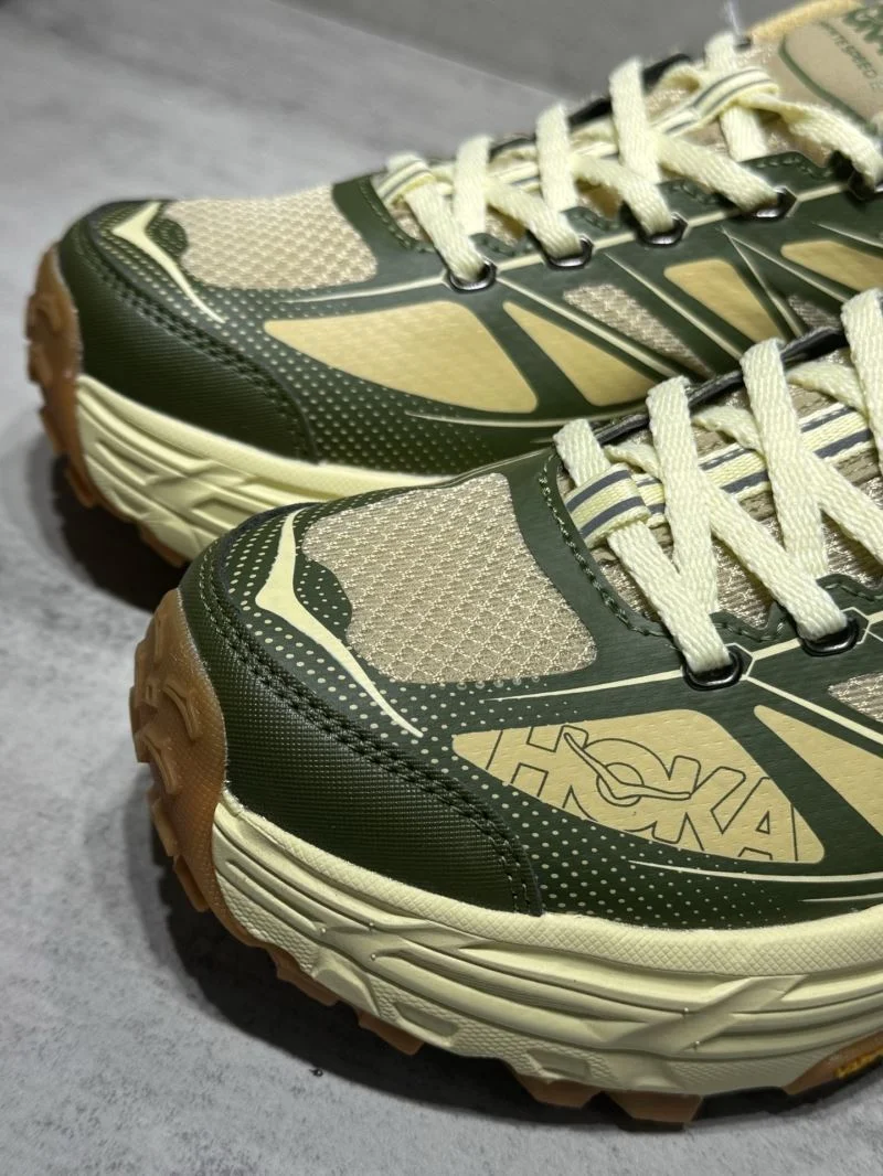 Bold Hoka Shoes 4399