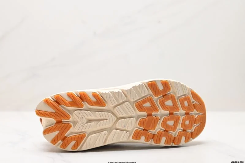 Hoka Shoes Versatile 3559