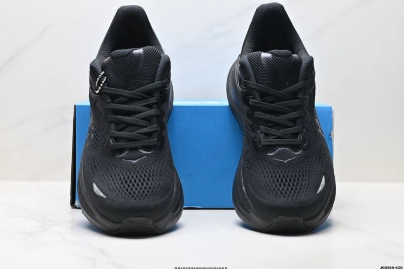 Lightweight Hoka Shoes 2421