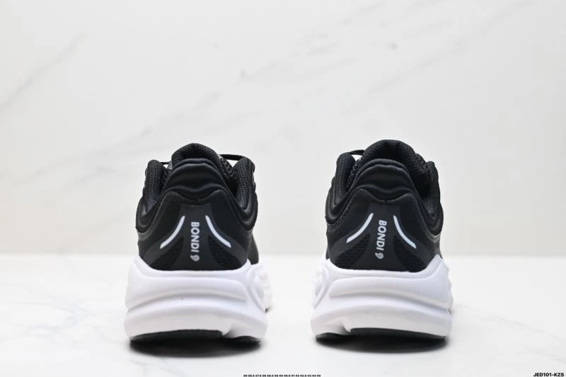 Lightweight Hoka Shoes 2413