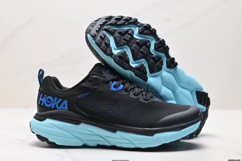 Lightweight Hoka Shoes 2420