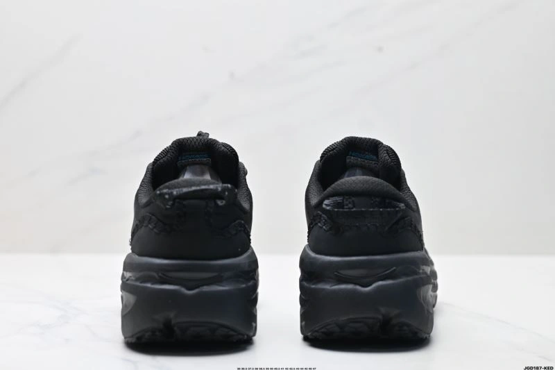 Classic Hoka Shoes 2393