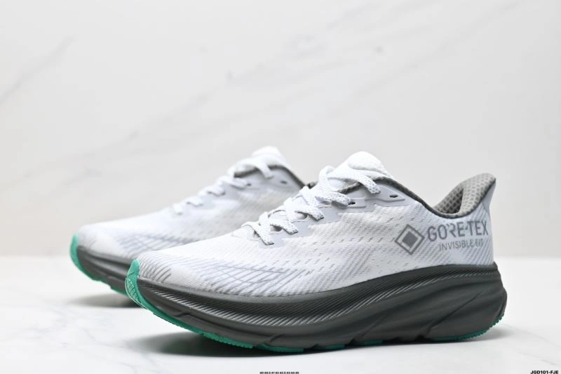 Hoka Shoes NewStyle 2400