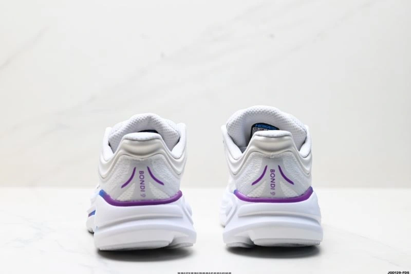 Hoka Shoes WellDesigned 2359