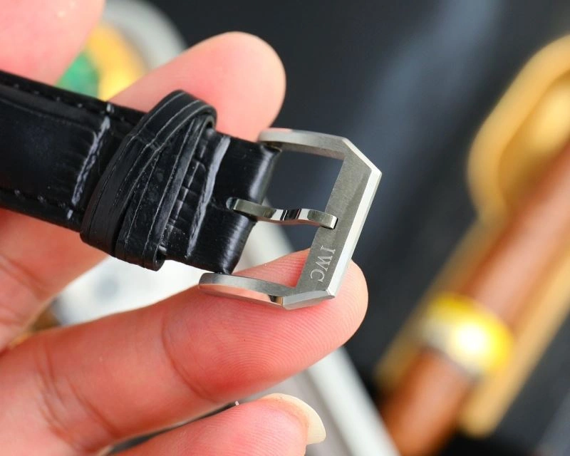 Resilient IWC Watches 185590