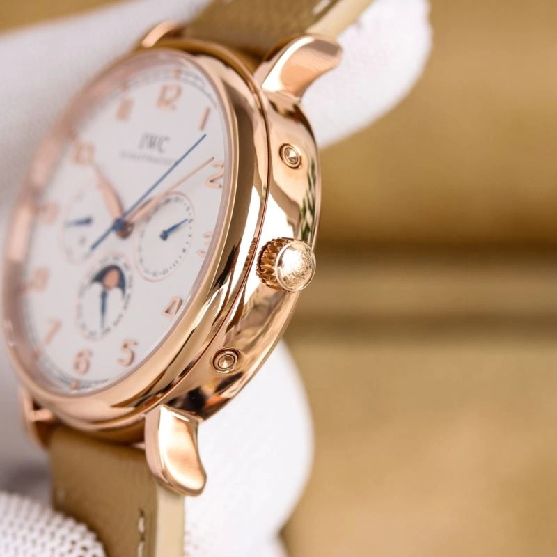 Sporty IWC Watches 185427
