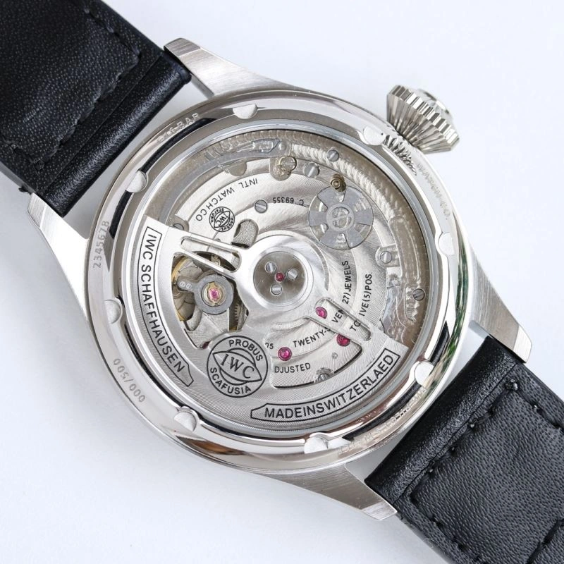 Vibrant IWC Watches 185340