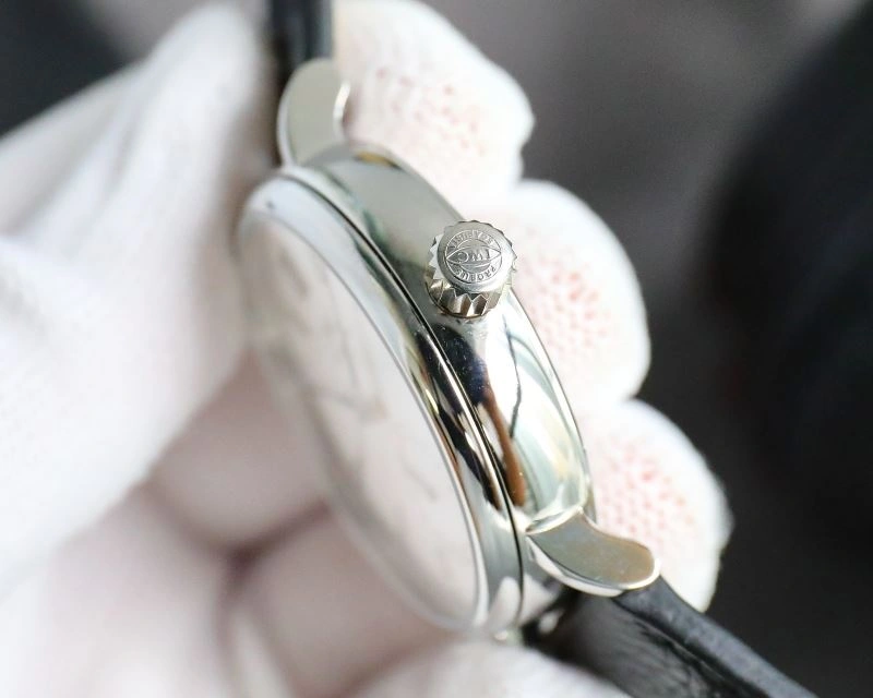 Bold IWC Watches 185210