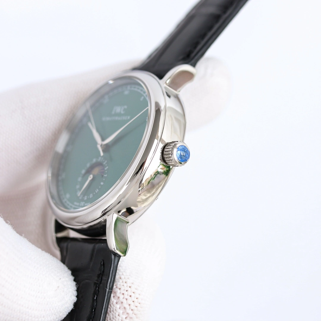 Sleek IWC Watches 185030