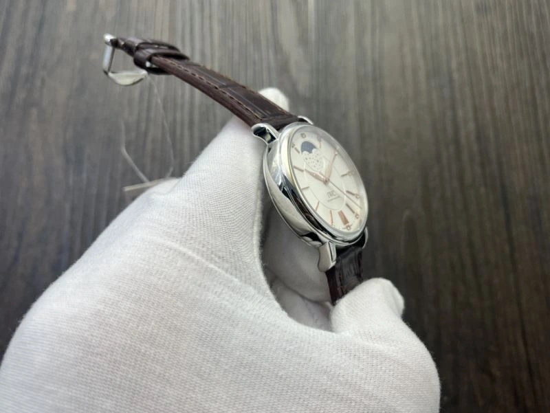 IWC Watches WellDesigned 184632