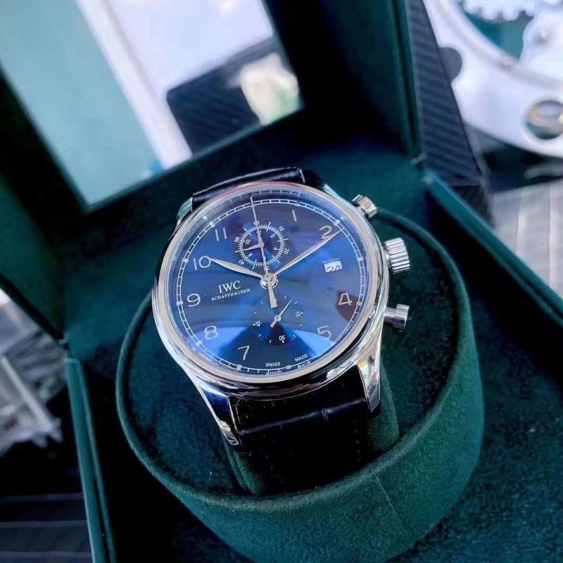 Vibrant IWC Watches 184911