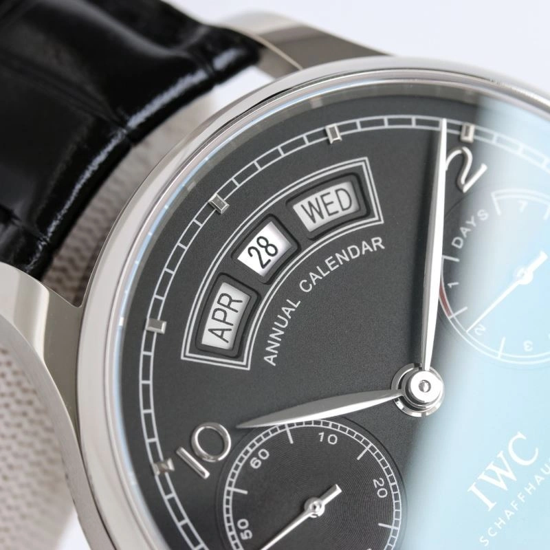 Minimalist IWC Watches 184879