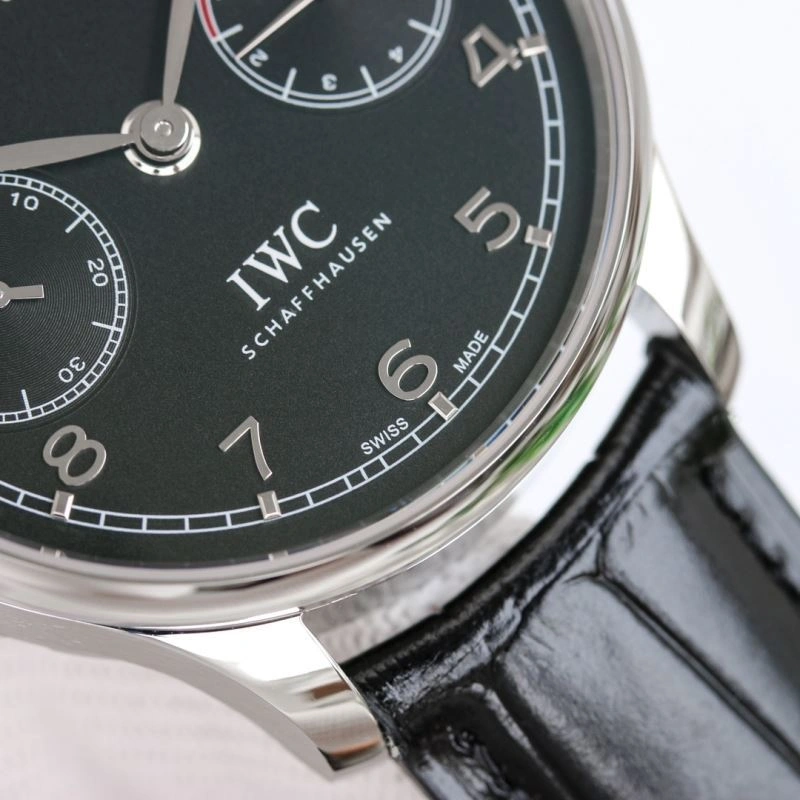Minimalist IWC Watches 184879