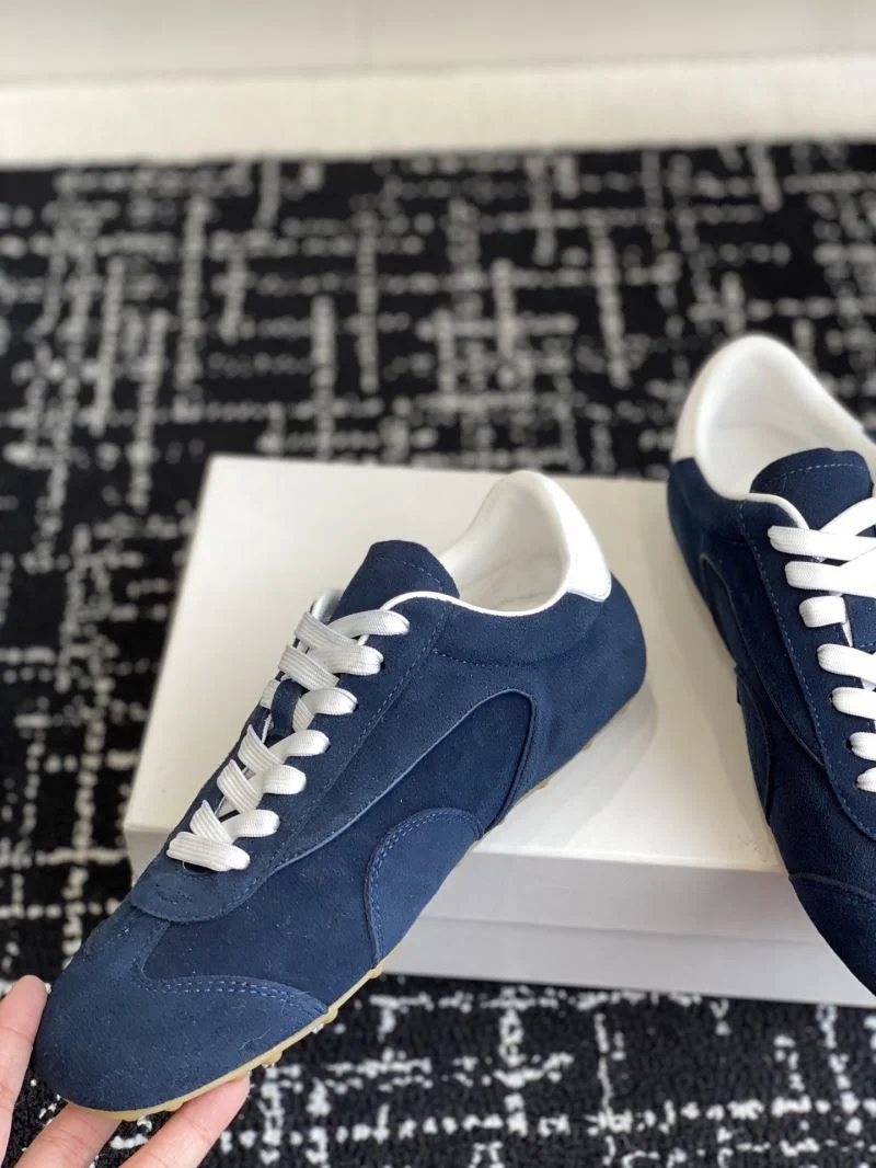 Immi Shoes Neat 12285