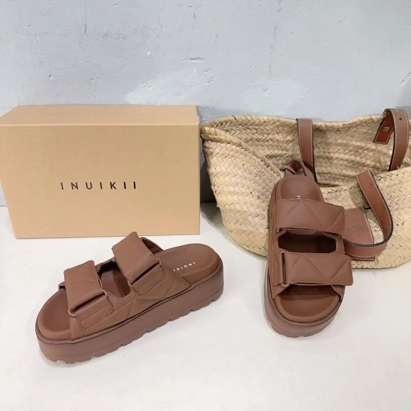 Practical Inuikii Sandals 12277