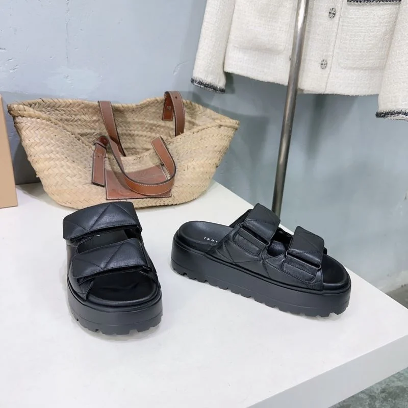 Youthful Inuikii Sandals 12280