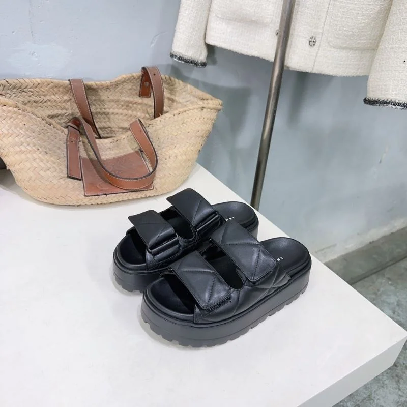 Youthful Inuikii Sandals 12280