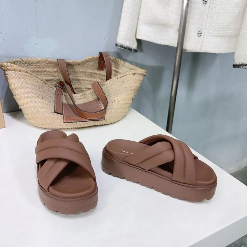 WellDesigned Inuikii Sandals 12278