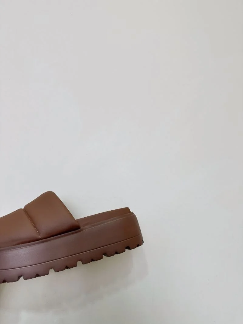 Functional Inuikii Sandals 9954