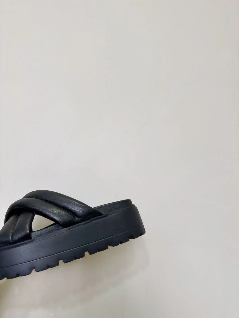 Breathable Inuikii Sandals 9931