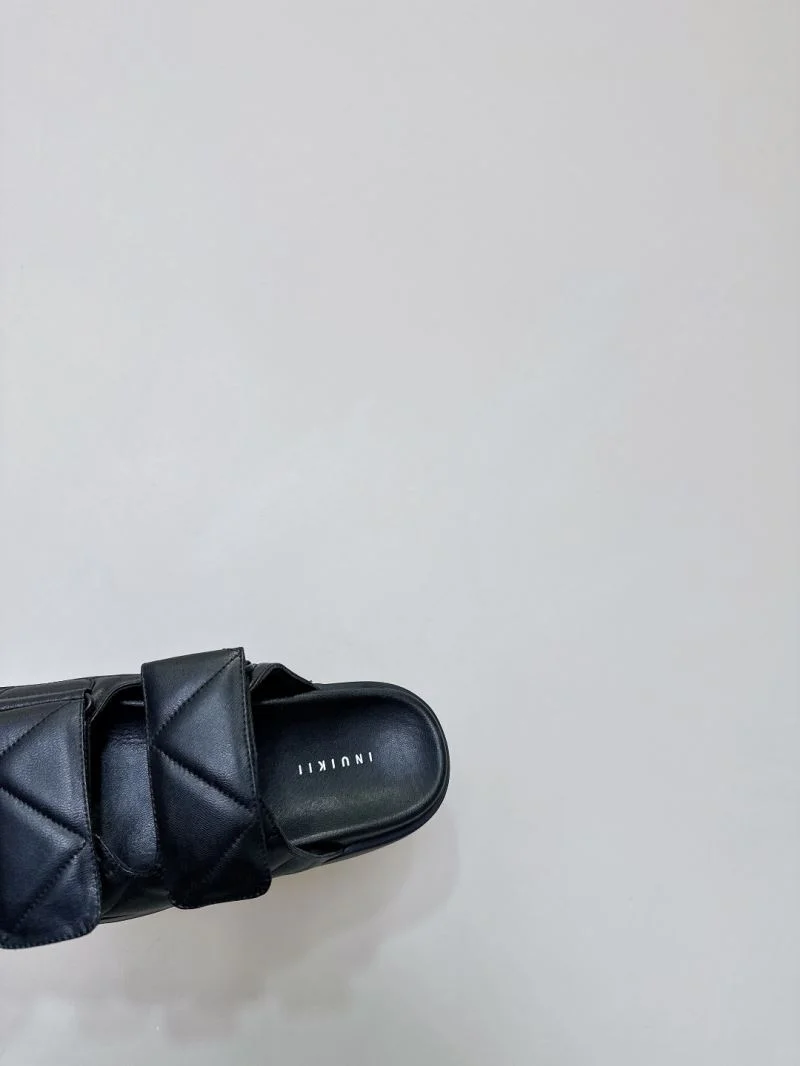 Sleek Inuikii Sandals 9950