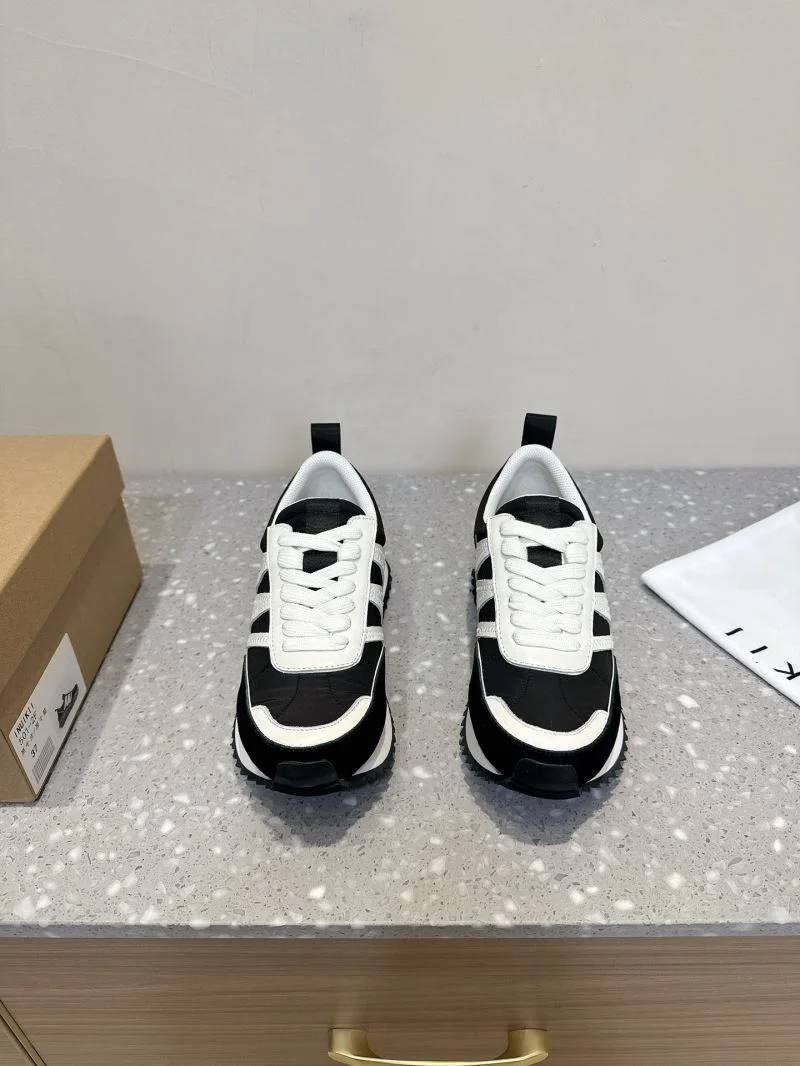 Comfortable Inuikii Shoes 8029