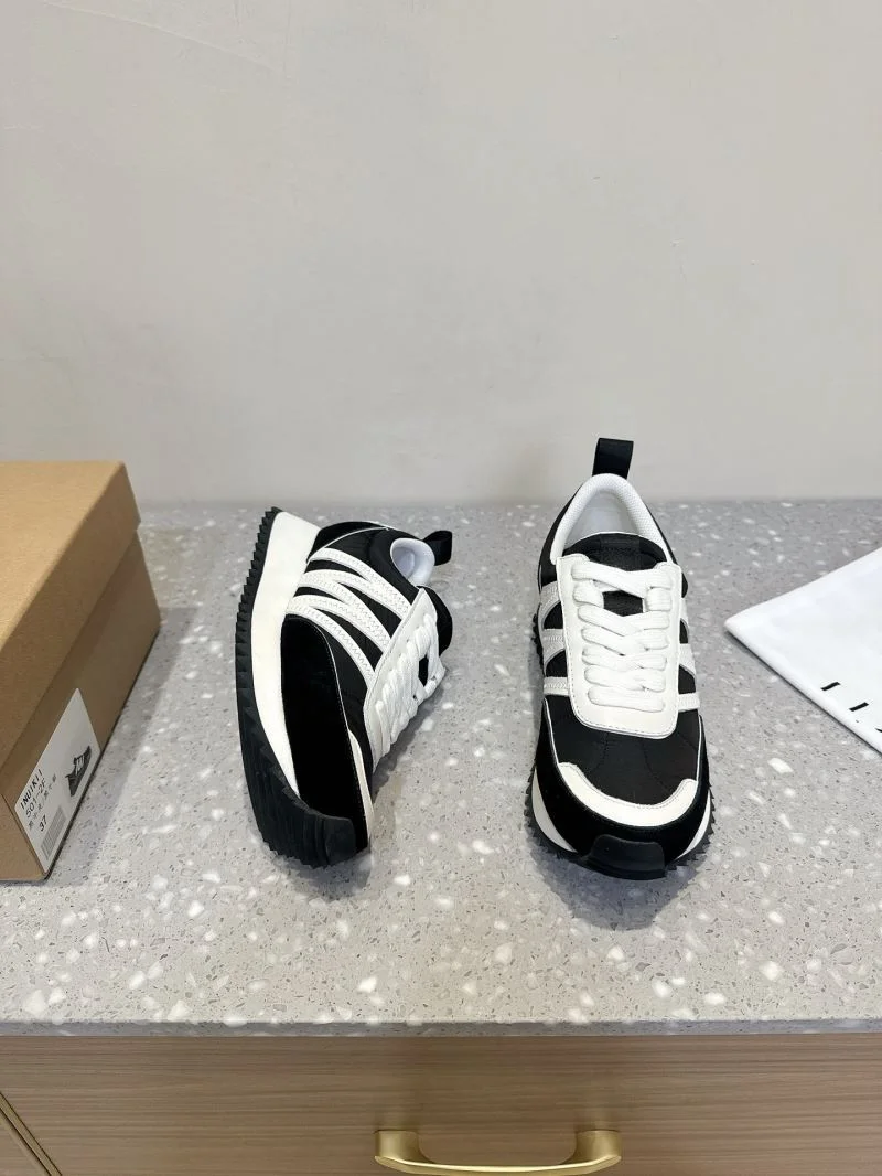 Comfortable Inuikii Shoes 8029
