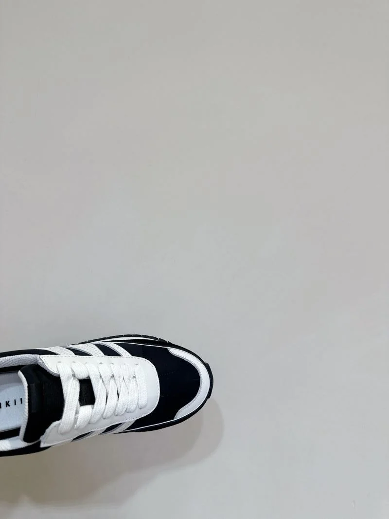 Comfortable Inuikii Shoes 8029