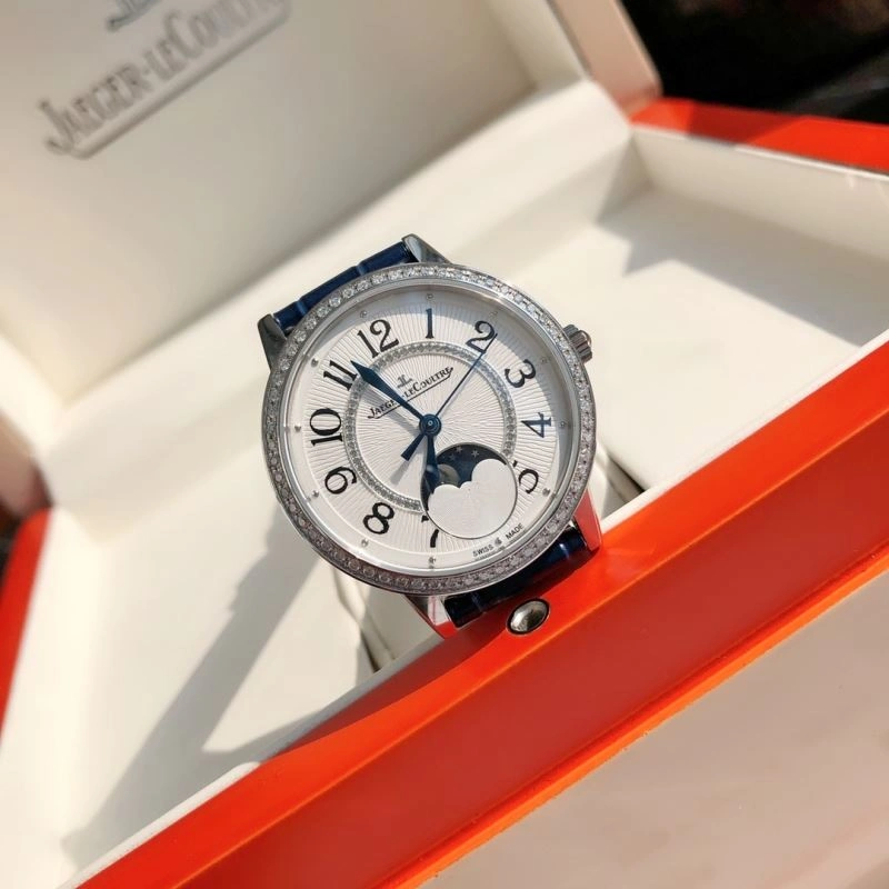 Vibrant JAEGER-LECOULTRE Watches 186389
