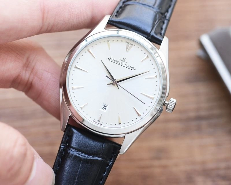 Sporty JAEGER-LECOULTRE Watches 186351