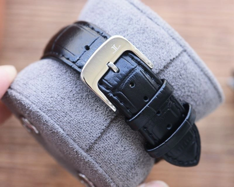 Sporty JAEGER-LECOULTRE Watches 186351