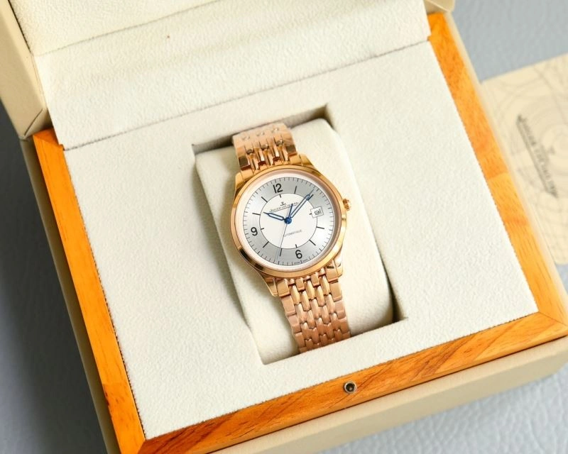 JAEGER-LECOULTRE Watches Sleek 186040