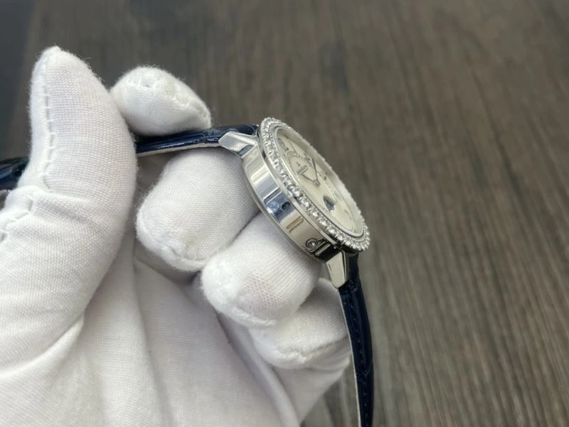 JAEGER-LECOULTRE Watches EyeCatching 185883