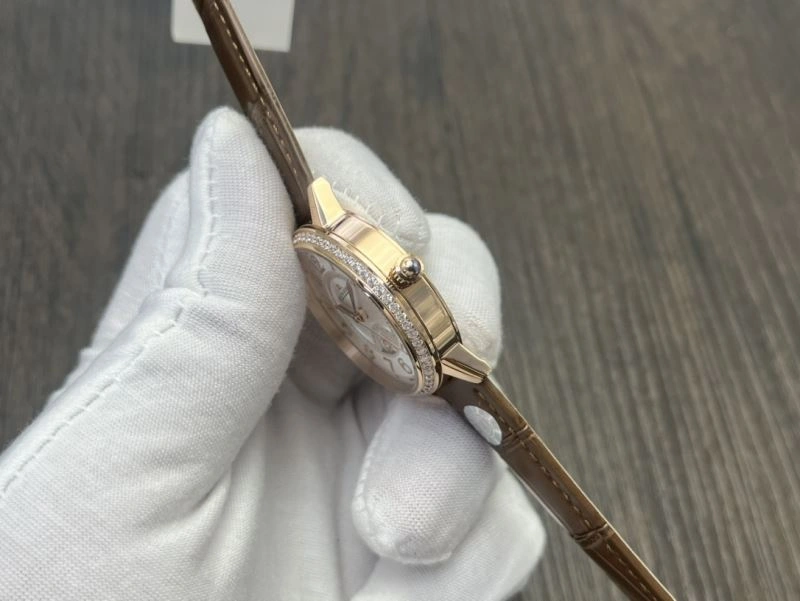 Compact JAEGER-LECOULTRE Watches 185841