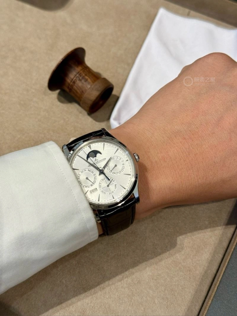 SunProtective JAEGER-LECOULTRE Watches 185839