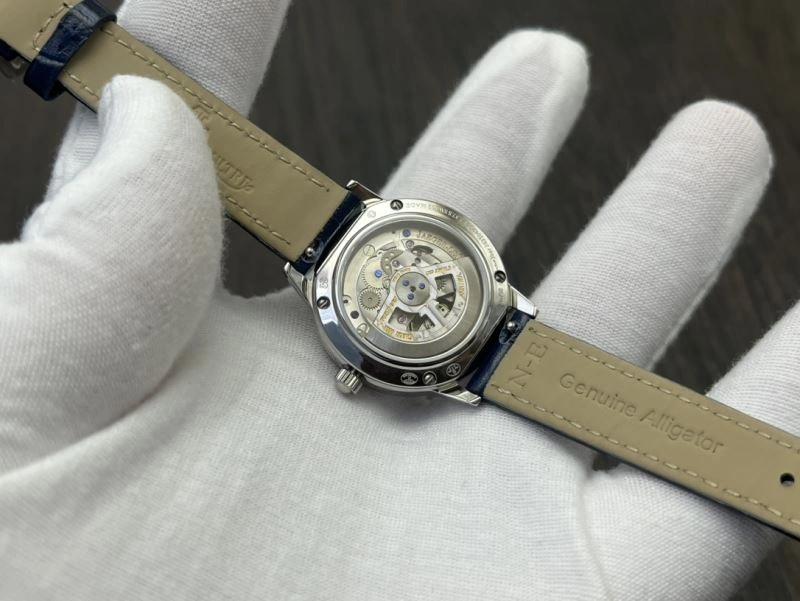 JAEGER-LECOULTRE Watches TravelReady 185808