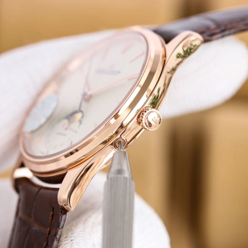 JAEGER-LECOULTRE Watches Upgraded 186009