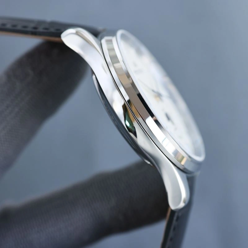 Vibrant JAEGER-LECOULTRE Watches 186015