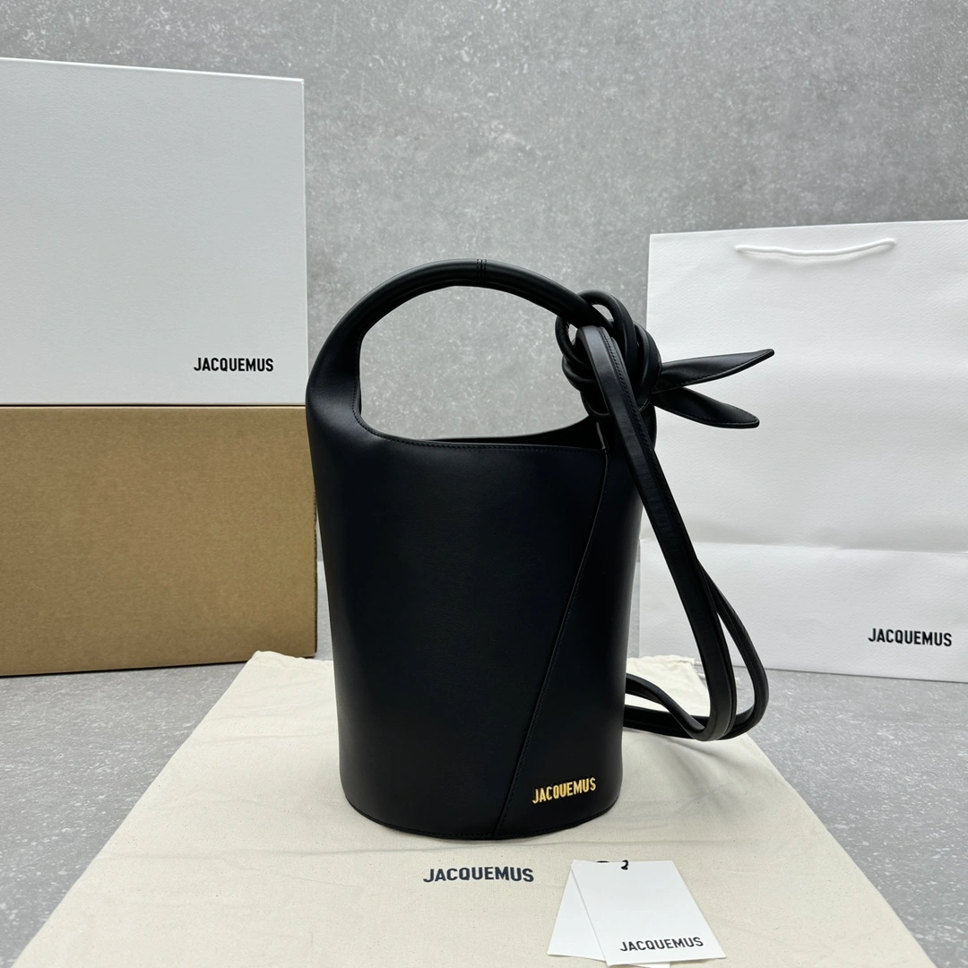 Jacquemus Bucket Bags MultiPurpose 69613
