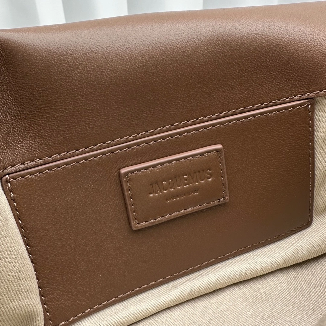 Flexible Jacquemus Satchel Bags 69651