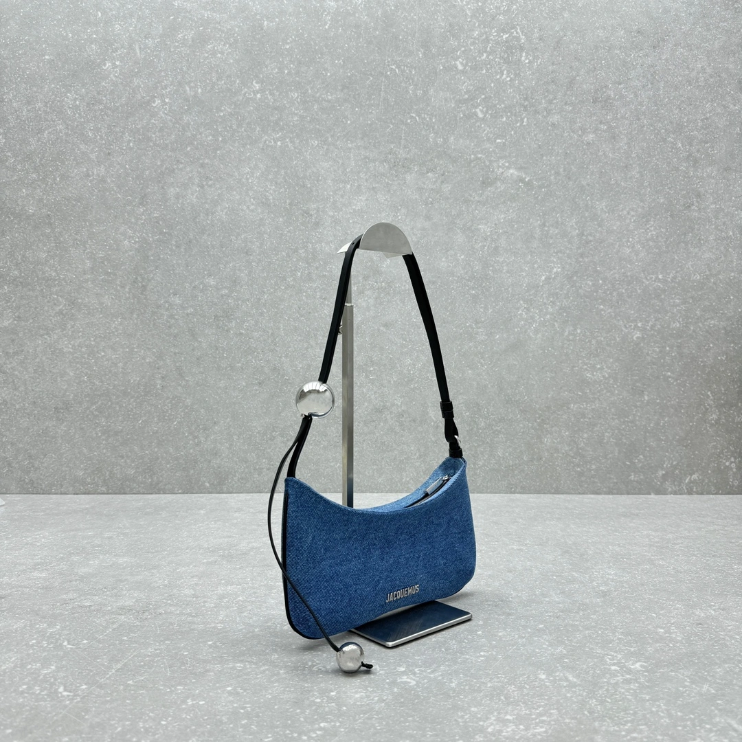 Refined Jacquemus Satchel Bags 69607