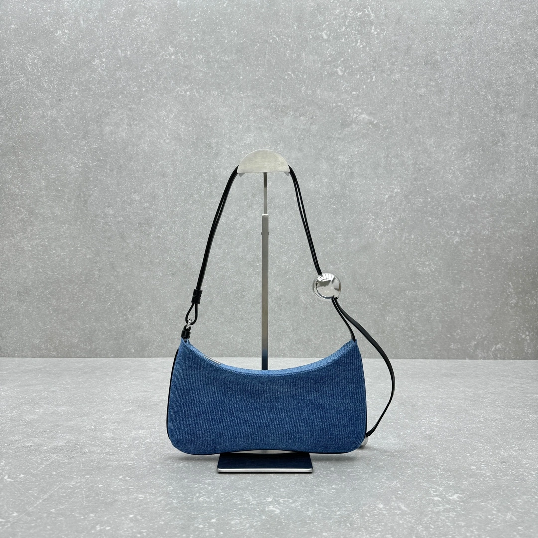 Refined Jacquemus Satchel Bags 69607