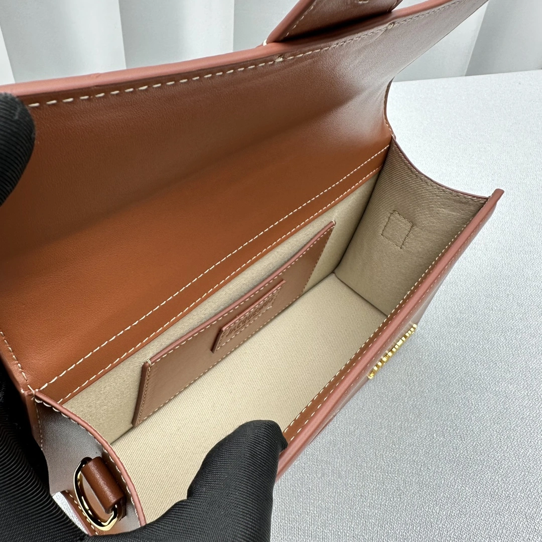 Fashionable Jacquemus Satchel Bags 69600