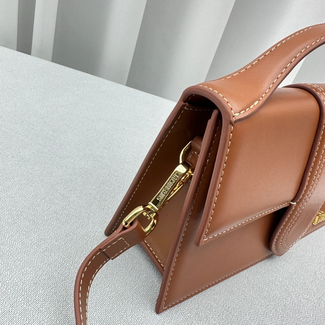 Fashionable Jacquemus Satchel Bags 69600